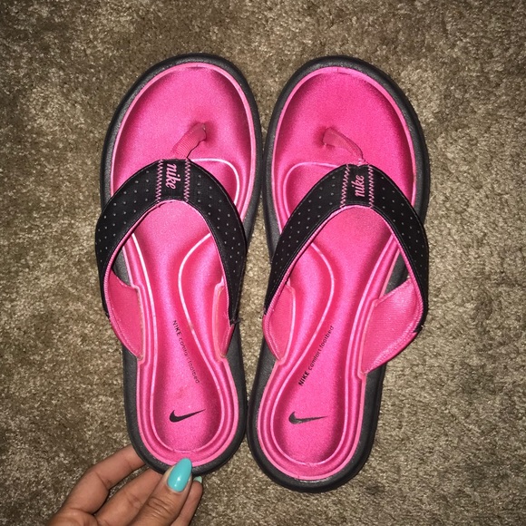 Nike Shoes - Pink & Black Comfy Nike Sandals Slides Size 8